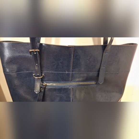 Chic Navy Tote Bag - Picture 8 of 16